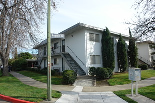 1052 Roewill Dr Apartments