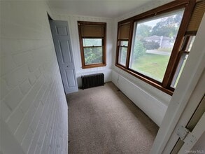 27 Taft Ave in Newburgh, NY - Building Photo - Building Photo