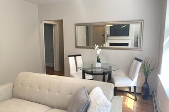 630 W Waveland Ave, Unit 2D in Chicago, IL - Building Photo - Building Photo