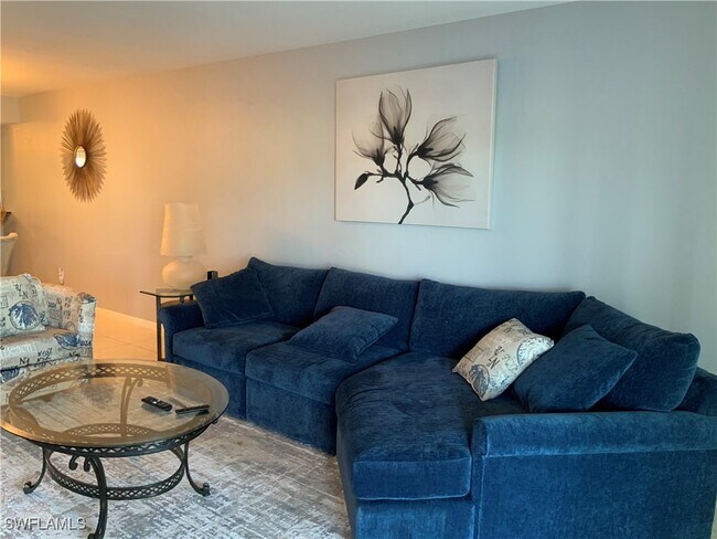 property at 5530 Rattlesnake Hammock Rd