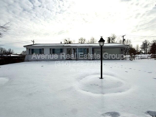 property at 12 Queensbrook Pl