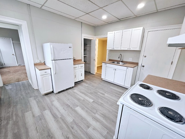 100 Nanticoke Ave in Endicott, NY - Building Photo - Building Photo