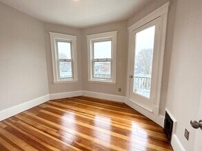 20 Dawes St in Boston, MA - Building Photo - Building Photo