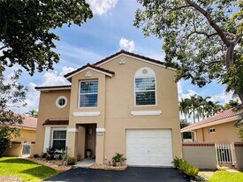 1533 Garden Rd in Weston, FL - Building Photo