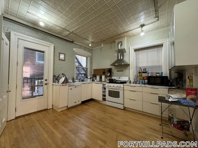 3 Highland St in Boston, MA - Building Photo - Building Photo