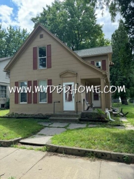 520 Riverside Ave in Fort Wayne, IN - Building Photo