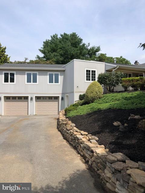 property at 1900 Woodstock Rd