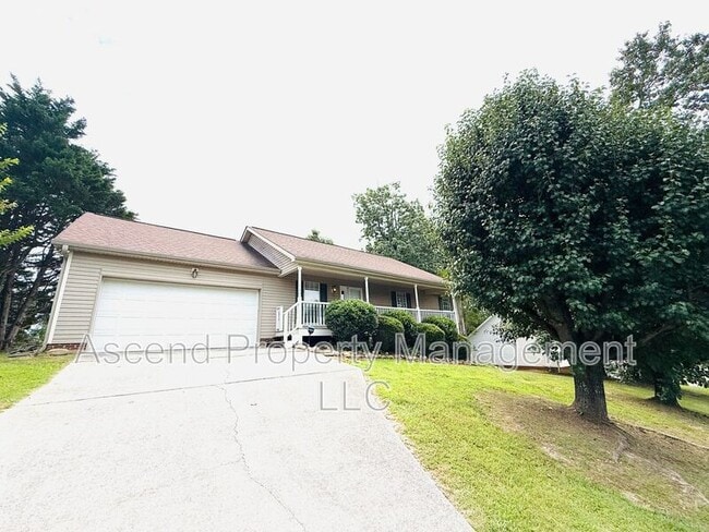 10156 Baker Boy Dr in Ooltewah, TN - Building Photo - Building Photo