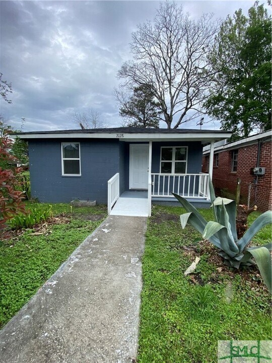 2028 Gugel St in Savannah, GA - Building Photo