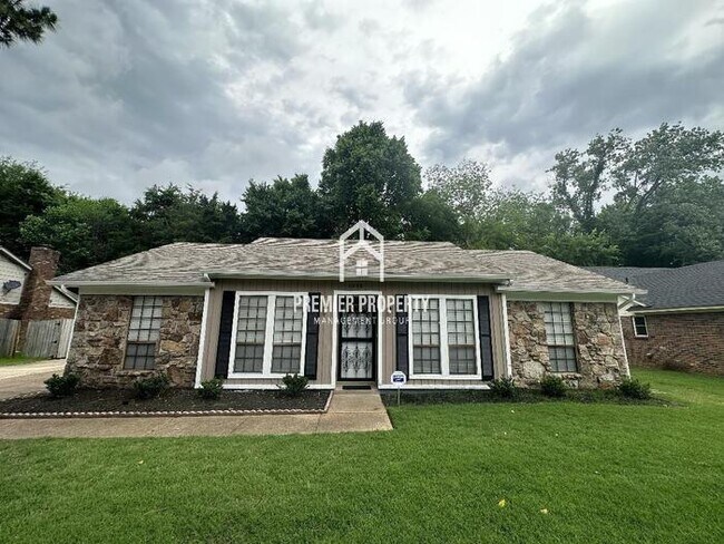 property at 6856 Starkenburg Ln