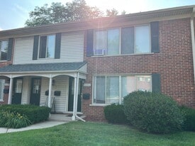 11358 Canal Rd in Sterling Heights, MI - Building Photo