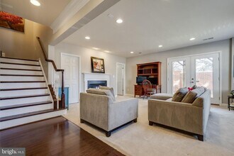 6301 Ralston Way in Alexandria, VA - Building Photo - Building Photo