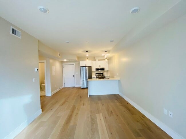 305 Webster Ave in Cambridge, MA - Building Photo - Building Photo