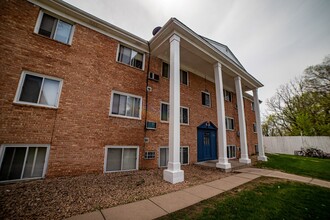 Northfield Estates in Northfield, MN - Foto de edificio - Building Photo