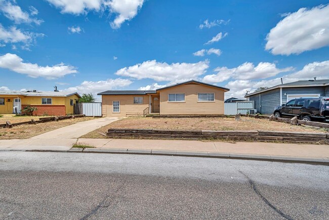 property at 3822 Walnut Ave