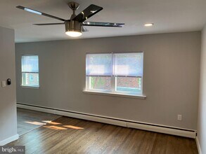 911 E Cliveden St in Philadelphia, PA - Building Photo - Building Photo