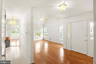 10 Stable Dr in Elverson, PA - Building Photo - Building Photo