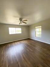 143 Jasmine Ln in San Marcos, TX - Foto de edificio - Building Photo