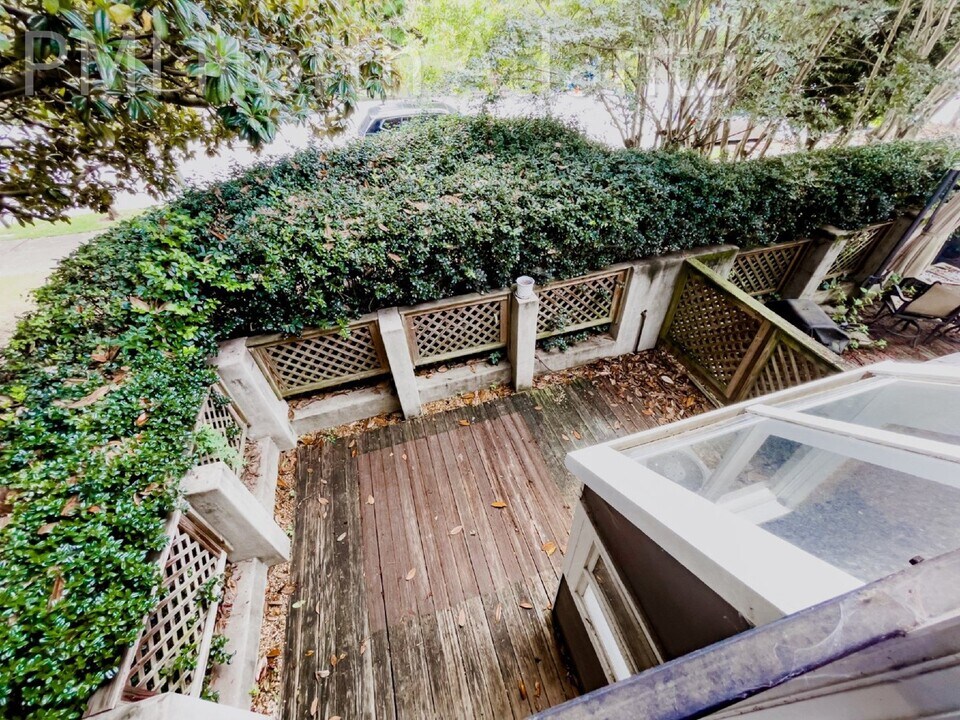 836 St Charles Ave NE in Atlanta, GA - Building Photo
