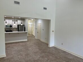 37140 Woodgate Ave in Prairieville, LA - Foto de edificio - Building Photo