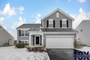 109 Halcyon Dr in Etna, OH - Building Photo