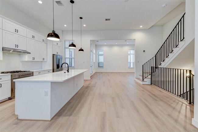 property at 1821 Prospect St