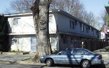 2307 I St in Sacramento, CA - Building Photo - Building Photo