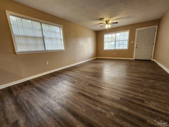 4611 Saufley Field Rd in Pensacola, FL - Building Photo - Building Photo