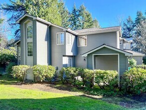 11424 NE 115th Ct in Kirkland, WA - Building Photo - Building Photo