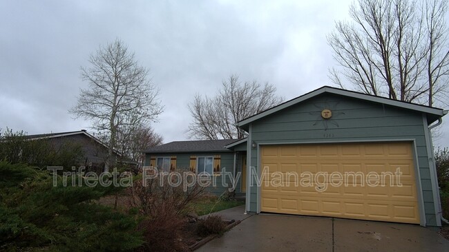 property at 4143 Hayes Cir