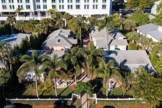 122 SE 7th Ave in Delray Beach, FL - Building Photo - Building Photo