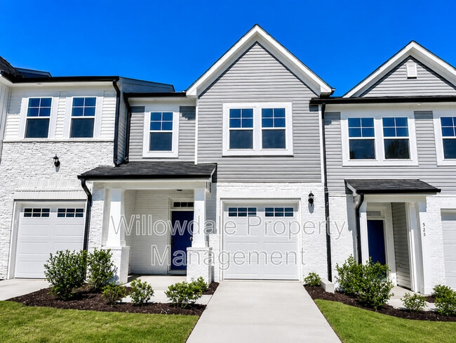 property at 521 Barrington Row Ave