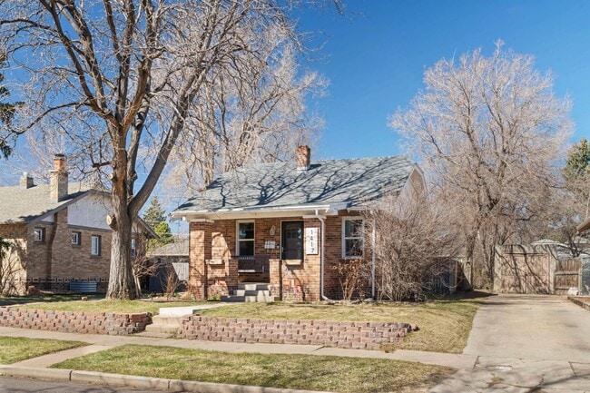 property at 1417 Rosemary St