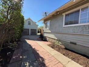 1740 Whitefield Rd in Pasadena, CA - Building Photo - Building Photo