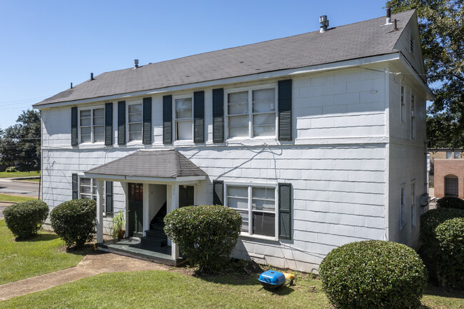 Hackberry Place in Tuscaloosa, AL - Foto de edificio - Building Photo