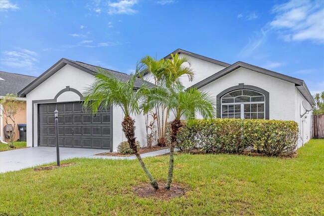 573 Short Pine Cir in Orlando, FL - Foto de edificio - Building Photo