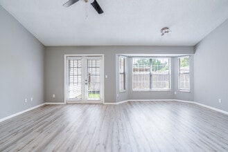 110 Riverraft Ct in Orlando, FL - Building Photo - Building Photo