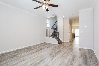 136 Highland Park Ct in Easley, SC - Building Photo - Building Photo