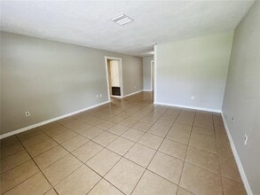 829 W Carole St in Lakeland, FL - Building Photo - Building Photo