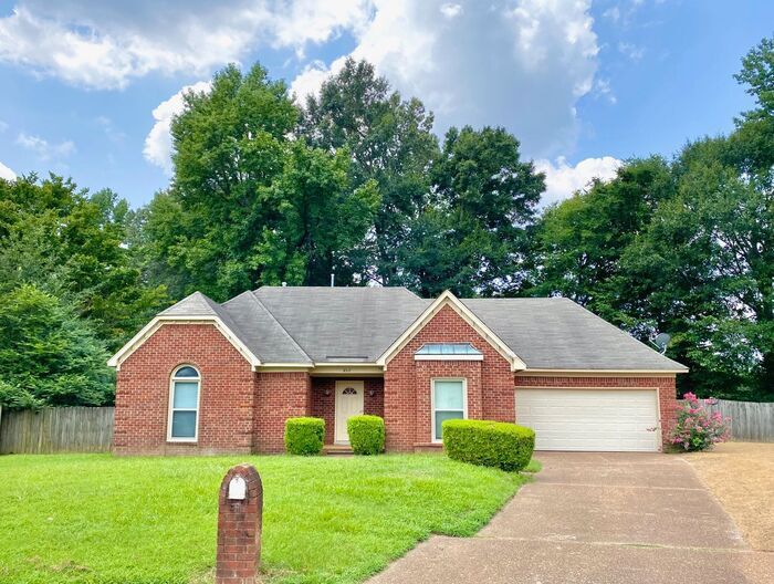 8517 Timber Run Cove in Memphis, TN - Building Photo
