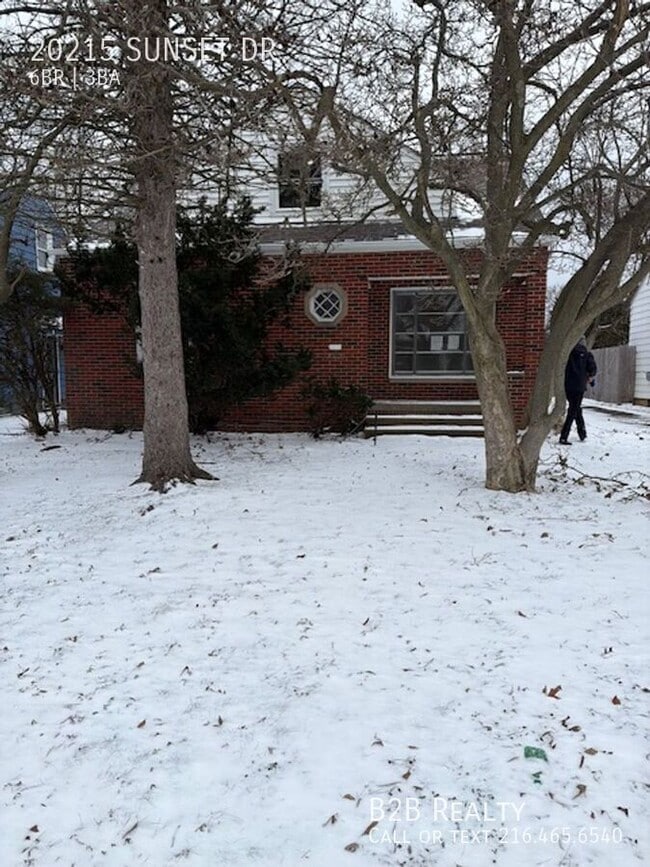 property at 20215 Sunset Dr