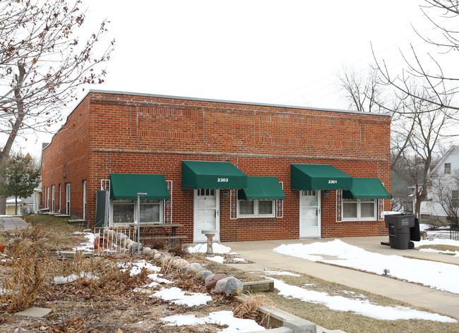 2303 E 9th St in Des Moines, IA - Building Photo - Building Photo