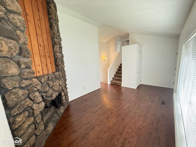 6603 Skyline Way-Unit -B in Yakima, WA - Building Photo - Building Photo