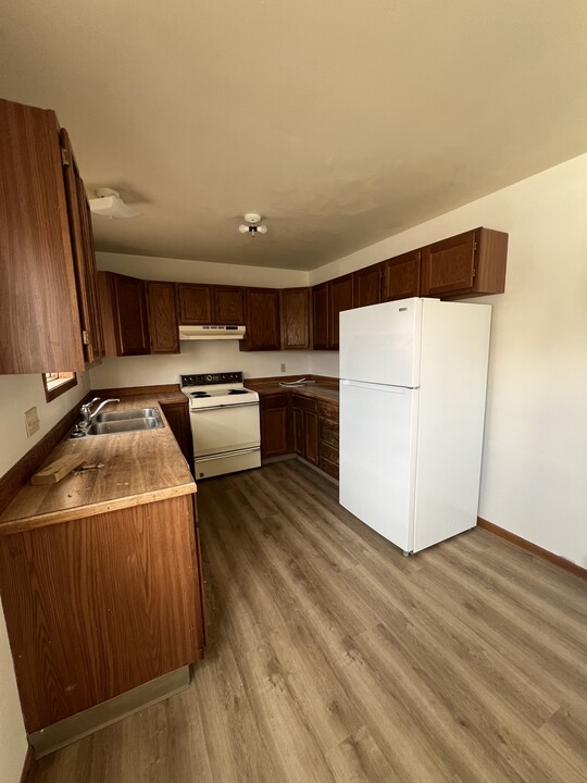 2553 Southridge Dr in Helena, MT - Building Photo