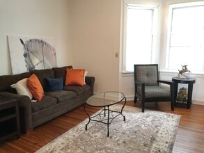 139 Phila St in Saratoga Springs, NY - Building Photo - Building Photo