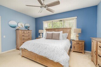 5999 Lake Pointe Dr in Orlando, FL - Building Photo - Building Photo