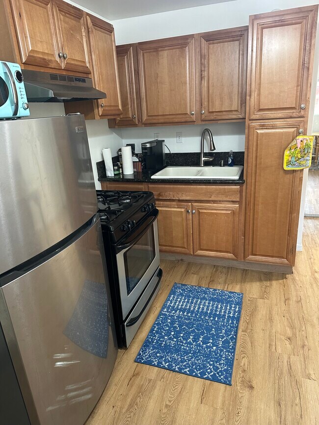 3103 Piedmont Ave, Unit Studio Apartment