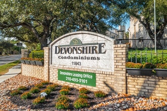 Devonshire Condominiums in San Antonio, TX - Building Photo - Building Photo