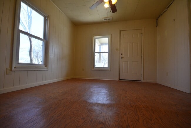 1631 W Florida St in Springfield, MO - Building Photo - Building Photo