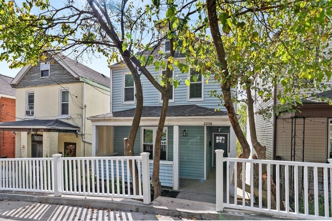 2258 Milligan Ave in Pittsburgh, PA - Building Photo - Building Photo